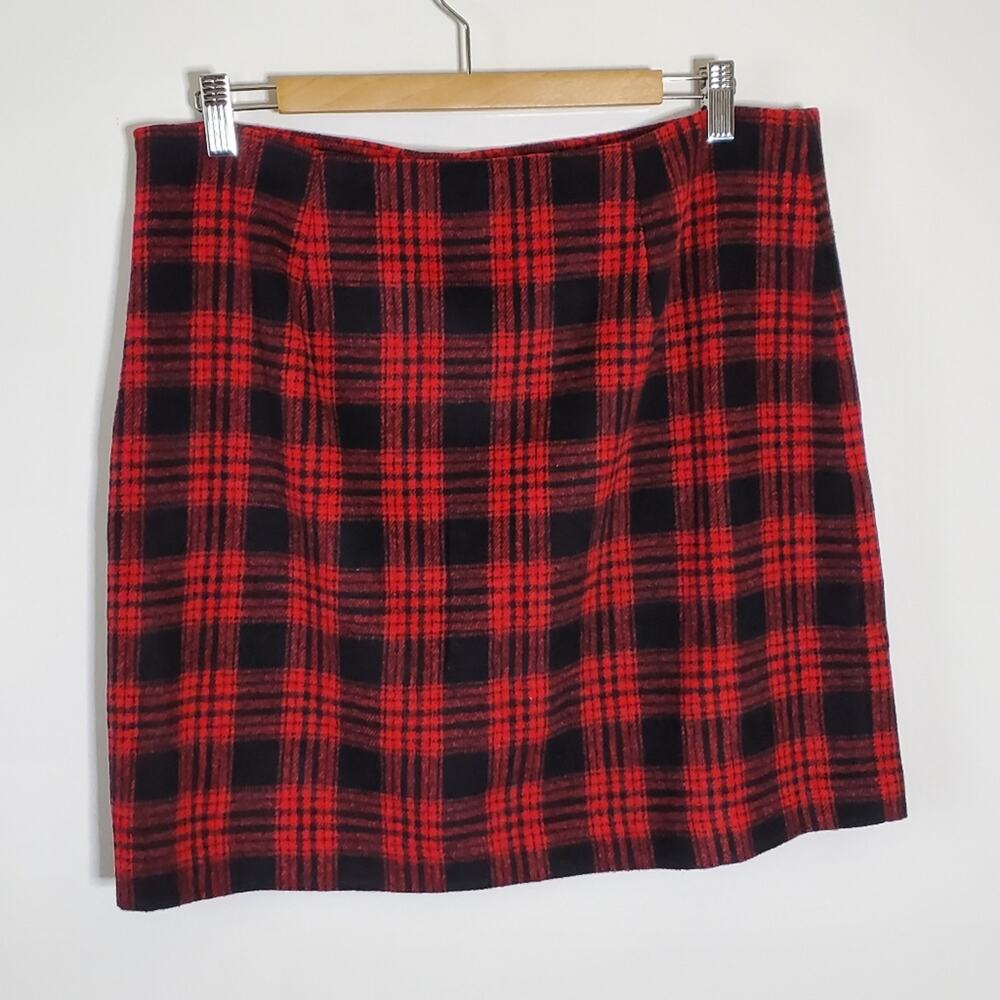 Boston Proper Wool blend Red  black mini skirt satin lined Size 14 NEW